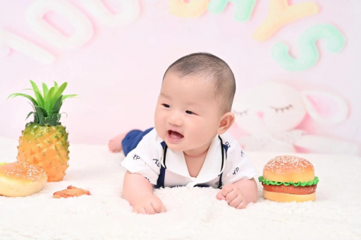 磐石八个月宝宝打嗝